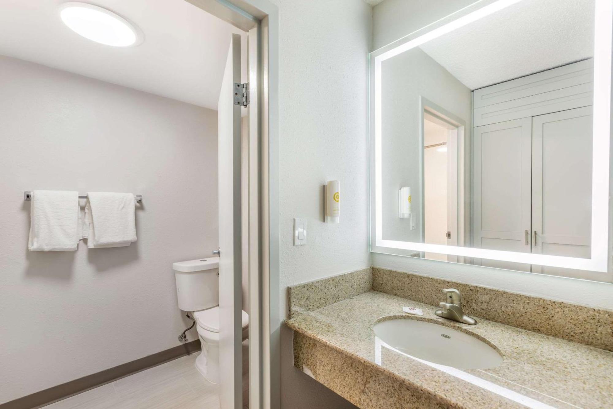 Comfort Inn & Suites Arlington Heights - Buffalo Grove Zewnętrze zdjęcie