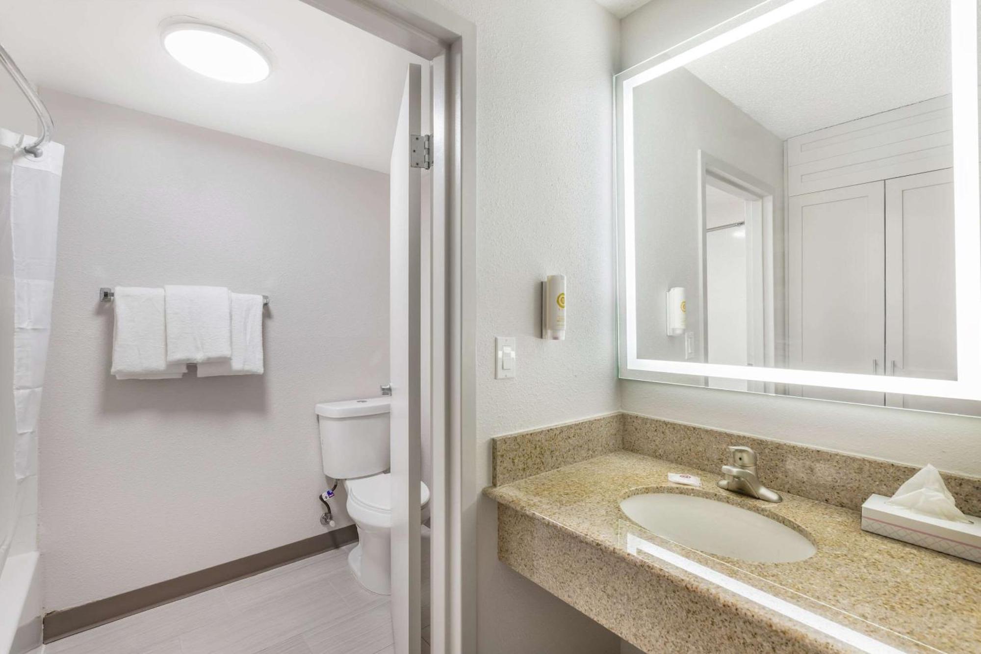 Comfort Inn & Suites Arlington Heights - Buffalo Grove Zewnętrze zdjęcie